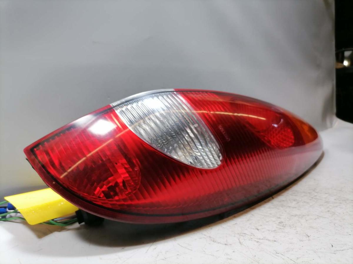 Nissan Almera Tino original R&uuml;cklicht R&uuml;ckleuchte Schlussleuchte rechts Bj.2003